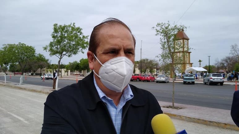 El alcalde de Piedras Negras, señaló que en el caso de esta ciudad fronteriza, apenas un 11 por ciento de la población ha sido vacunada y por lo tanto, estarán muy atentos a la revisión de los lugares públicos. (EL SIGLO DE TORREÓN)
