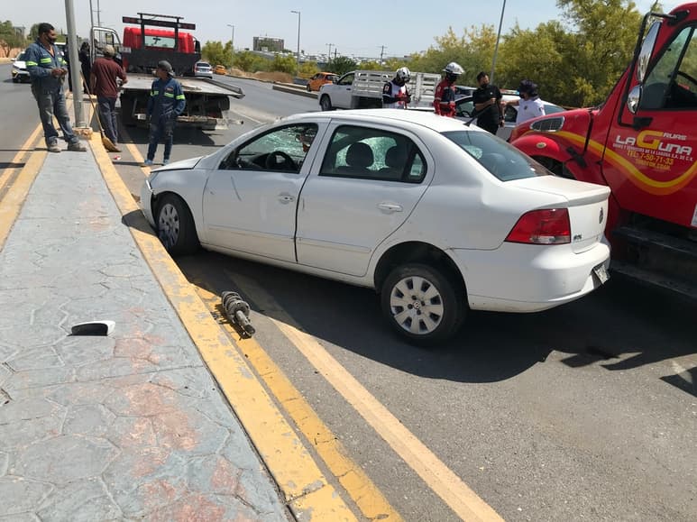 El hombre presentaba multiples golpes y heridas por lo que fue trasladado a un hospital.