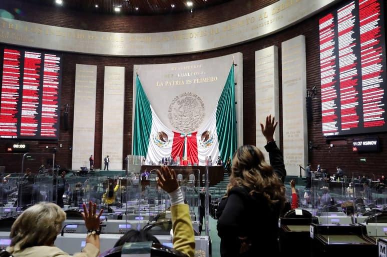 El 25 de marzo, San Lázaro y el INE firmaron un convenio.