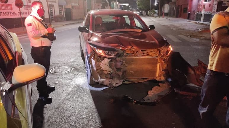 No se reportaron personas lesionadas, por lo que no fue necesaria la intervención de los paramédicos de la Cruz Roja. (EL SIGLO DE TORREÓN)