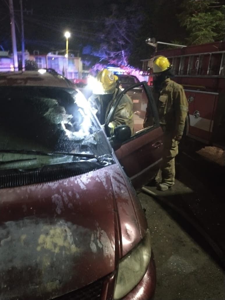 Del incidente las autoridades no reportaron personas lesionadas o intoxicadas, únicamente los daños materiales de la unidad. (EL SIGLO DE TORREÓN)