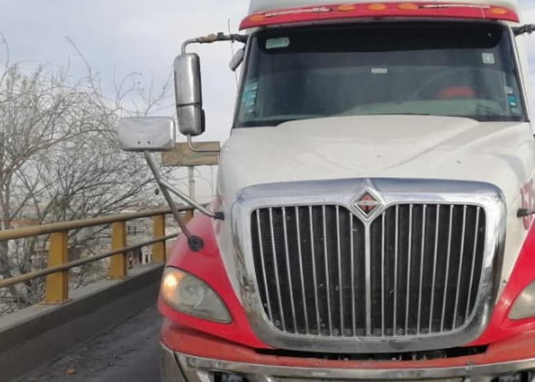 Félix Caldera Serrano, secretario general del Frente de Apoyo de Organizaciones de Transporte (FAOT), explicó que tanto los taxis como los autobuses rojos, el transporte escolar y de materiales de construcción han visto muy afectada su operación en el último año por la pandemia por COVID-19 y el confinamiento derivado de ella, que derivó en una crisis en la economía. (Especial)