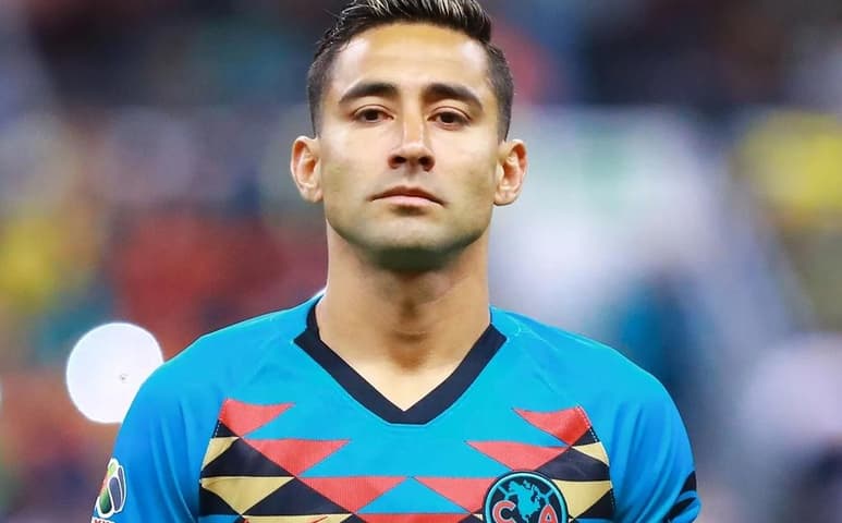 Las malas noticias fuera de la cancha siguen llegando al América. Esta tarde el conjunto de Coapa informó sobre el fallecimiento del padre de Luis Fuentes, defensor azulcrema. (Especial)