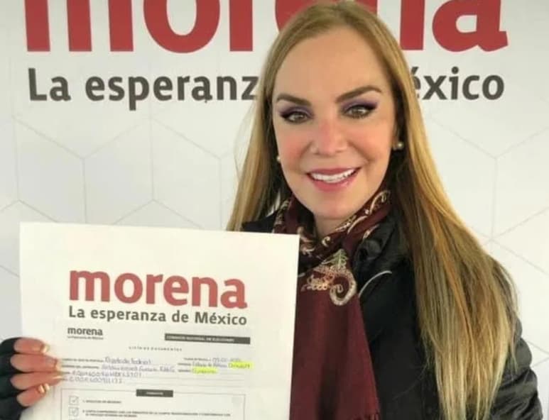 La actriz Gabriela Goldsmith inició campaña hoy como candidata de Morena a diputada federal por el distrito 22, luego de que en 2018 lo fue por el PRI en el distrito 24 que es donde vive, elección en la que perdió como abanderada del tricolor. (Especial)