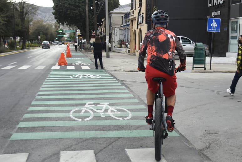 La ciclovía recorre la calzada Colón del bulevar Revolución al bulevar Independencia y consta de casi dos kilómetros. (ARCHIVO)