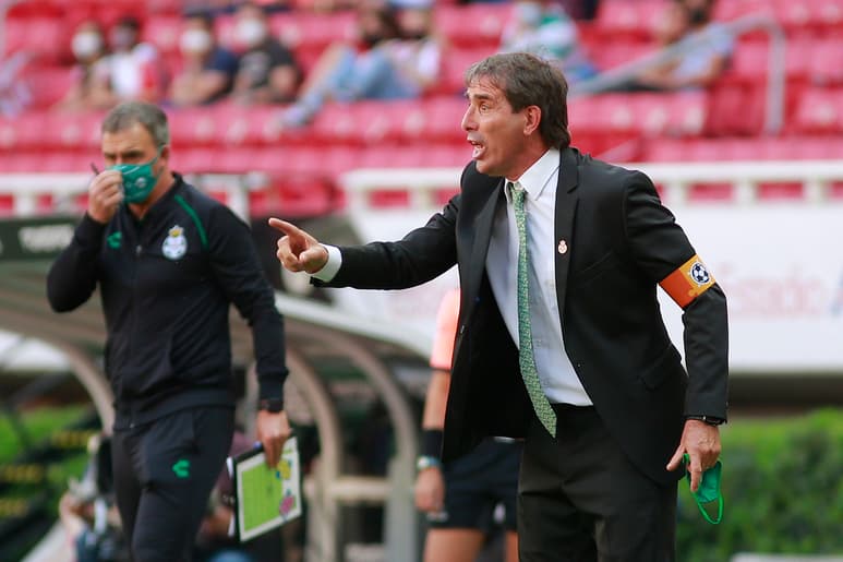 Almada dijo que necesitan manejar mejor el balón para poder quedarse con las victorias. (JAM MEDIA)