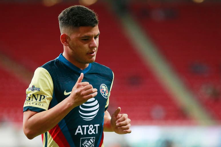 Richard Sánchez metió un golazo y puso el pase para el tanto del triunfo del América. (ARCHIVO)