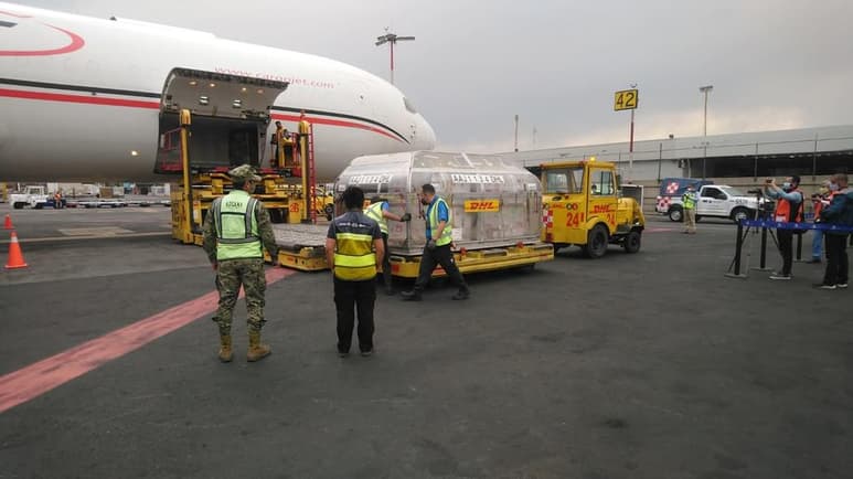 Este lunes 03 de abril, llegaron procedentes de Bruselas, Bélgica un nuevo embarque de 487 mil 500 dosis de vacunas contra COVID-19 de las compañías farmacéuticas Pfizer-BioNTech. (ESPECIAL)