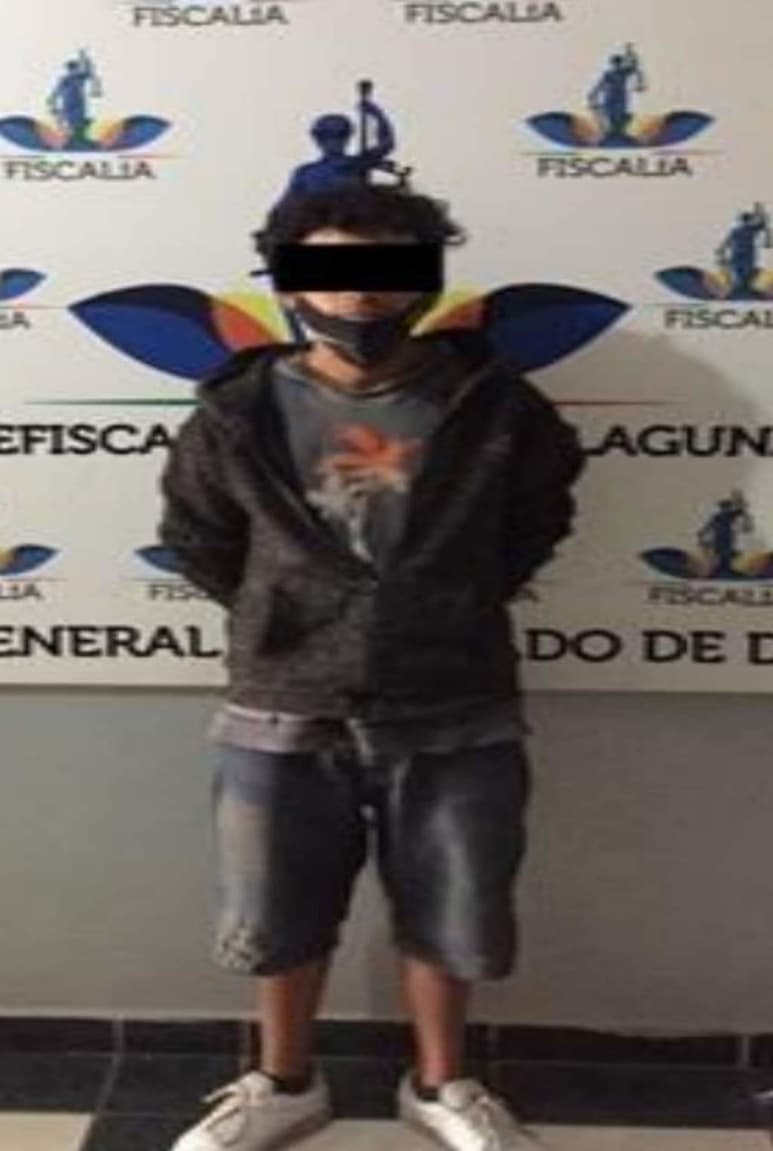 El detenido fue trasladado a las celdas de la Policía Investigadora de Delitos de la Vicefiscalía General del Estado de Durango. (EL SIGLO DE TORREÓN)