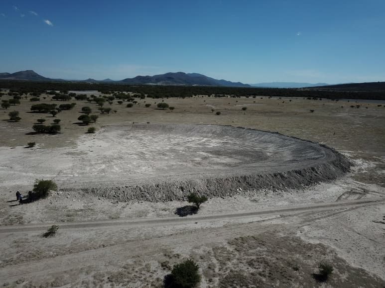 Los abrevaderos en Durango están sin agua; los más grandes todavía tienen, pero se les terminará este mes de abril. (EL SIGLO DE TORREÓN)