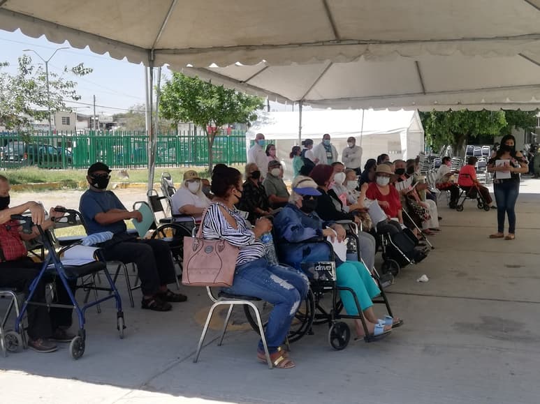 En lo que corresponde a este punto en la UMF 43 se aplicarán durante los siguientes tres días 6 mil dosis Pfizer como en el resto.