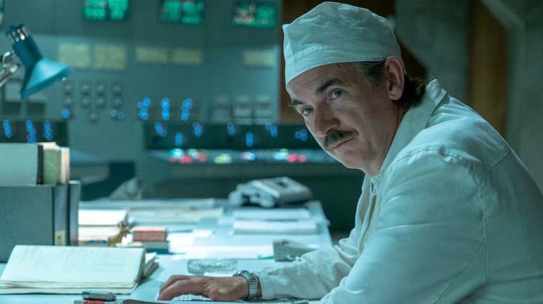 El versátil actor británico Paul Ritter, quien apareció en la franquicia de Harry Potter y tuvo un papel prominente en el desastre nuclear en la serie Chernobyl, falleció, dijo su agente el martes. Tenía 54 años y lidiaba con un tumor cerebral. (ESPECIAL)