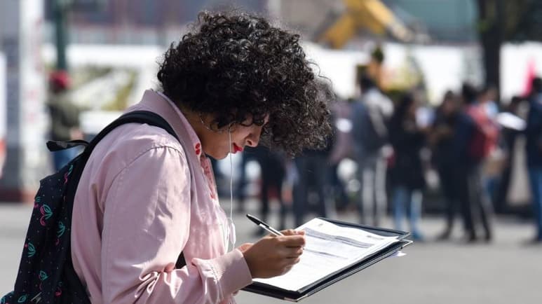 La postura de la Asociación respecto al acuerdo se basa en los siguientes puntos: en principio ven con buenos ojos que los acuerdos hacen un reconocimiento de la figura de subcontratación aun cuando la limitan por ahora en su campo de operación.
(ARCHIVO)