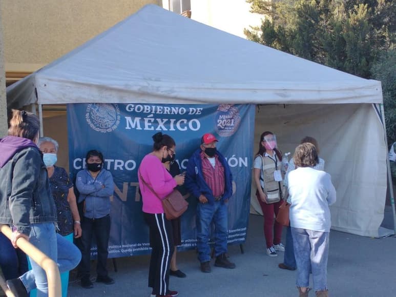 El Subcomité Técnico Regional COVID-19 Sureste culpó al gobierno federal de la mala organización presentada en la vacunación contra COVID-19 para adultos mayores en Saltillo. (EL SIGLO DE TORREÓN)
