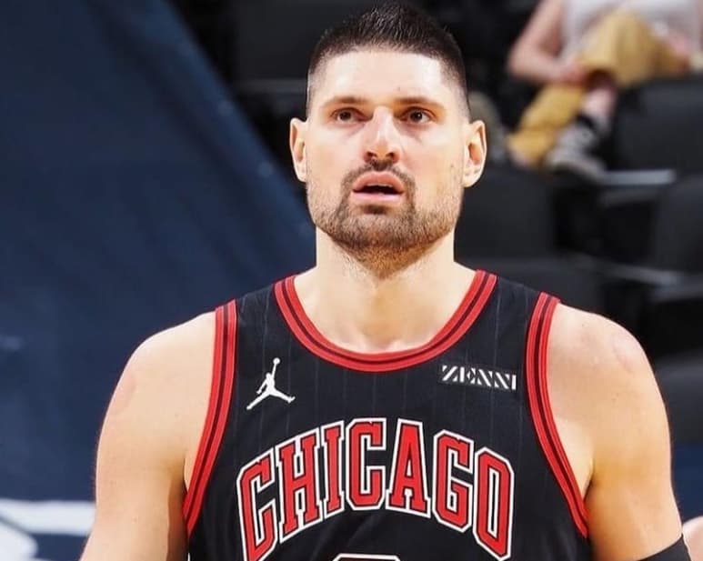 Nikola Vucevic metió 32 puntos y bajó 17 rebotes ayer. (INSTAGRAM / @izmedju_obruca)