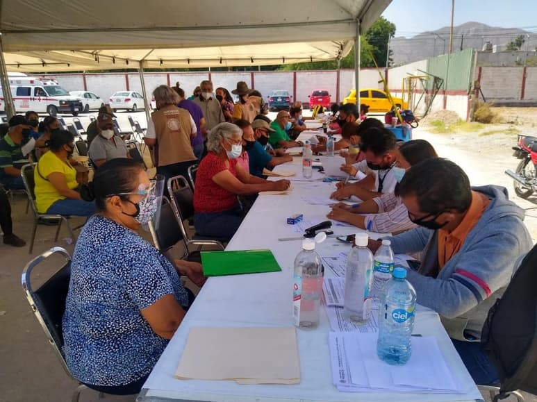 La titular de la citada dependencia, Cintia Cuevas Sánchez hizo el anuncio esta mañana en redes sociales agregando que continuará una fila preferente para las personas de 70 años y más.
(EL SIGLO DE TORREÓN)