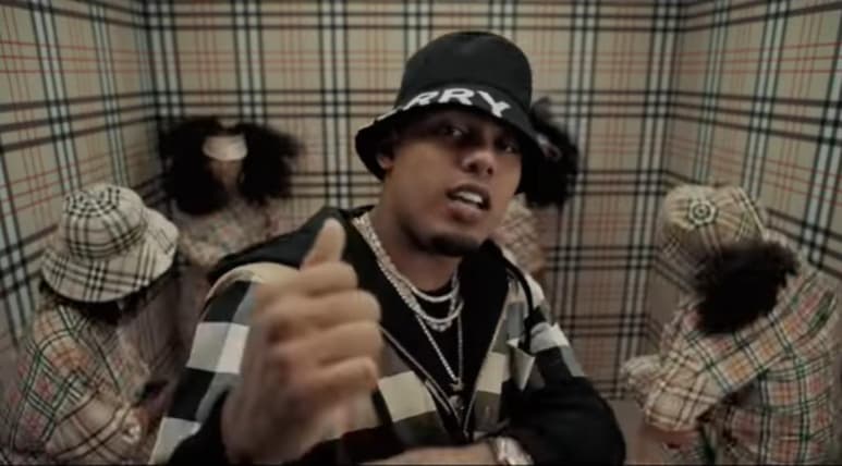 El puertorriqueño Myke Towers, uno de los artistas líderes del género urbano latino, lanzó este miércoles su nuevo sencillo, Burberry, junto con su colega y compatriota Ñengo Flow. (ESPECIAL)