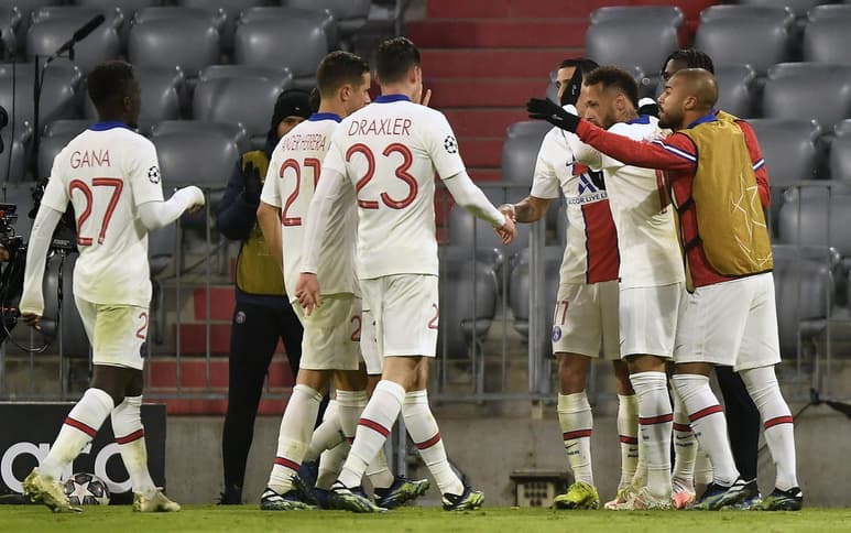 Kylian Mbappé, delantero del París Saint-Germain, alcanzó los ocho goles en la Liga de Campeones tras hacer un doblete al Bayern Múnich con el que se acercó a los diez tantos del líder de la clasificación, el noruego del Borussia Dortmund Erling Haaland. (EFE)