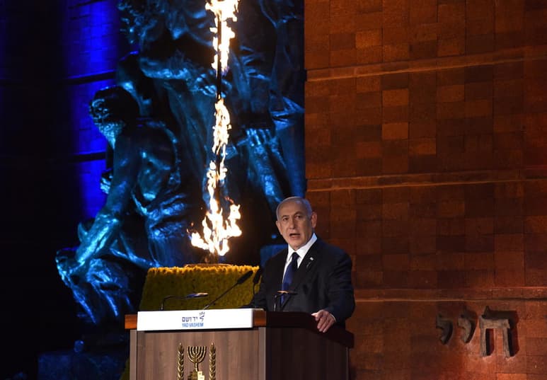 El primer ministro, Benjamín Netanyahu, realizó hoy varias reuniones con líderes derechistas para negociar la formación de gobierno en Israel ante la falta de mayorías claras, tras recibir el encargo para intentar crear una coalición anteayer. (ARCHIVO) 
