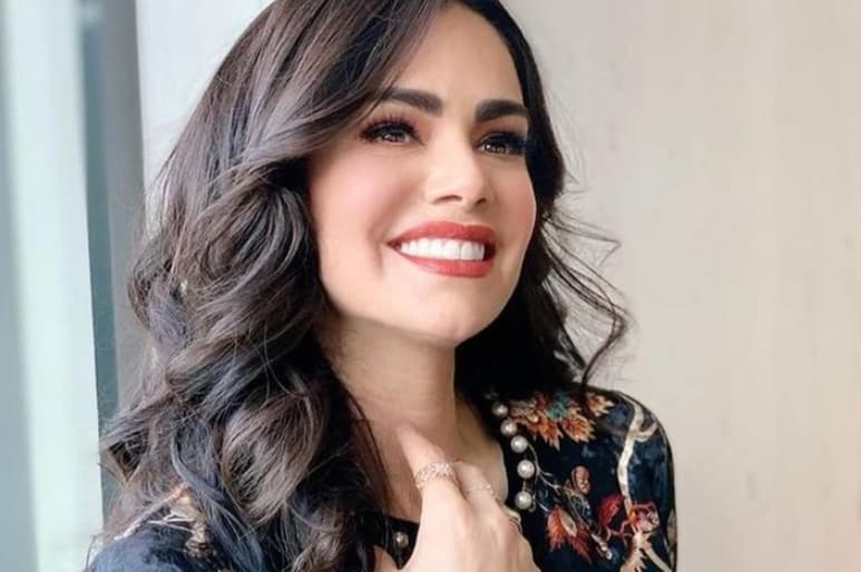 La actriz y cantante mexicana 'cautivó' a su público desde Instagram (@LUZELENAGLEZZ)
