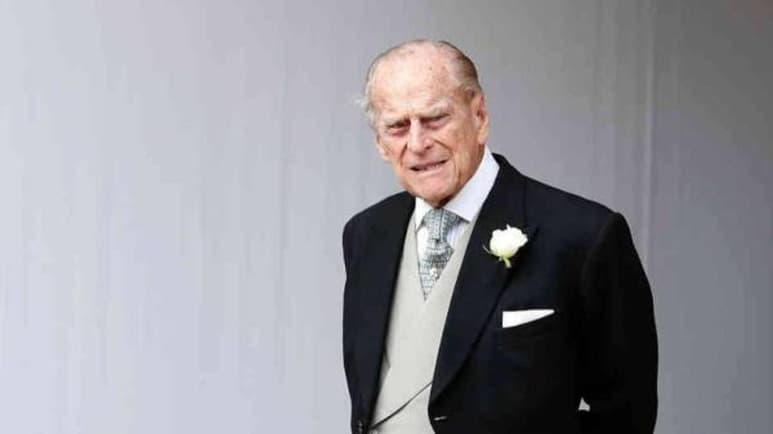 Aunque la vida del Príncipe Felipe de Edimburgo parece que siempre estuvo a la sombra de su famosa esposa la Reina Isabel II de Inglaterra, tras el estreno de la serie The Crown, la cual narra la vida de la familia Real Británica, algunos aspectos de la vida del príncipe salieron a flote. (ESPECIAL)