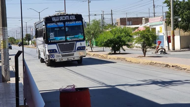 Los hechos se registraron cerca de las 8:00 horas sobre la calzada Valle Oriente a la altura de la calle Ñado. (EL SIGLO DE TORREÓN)