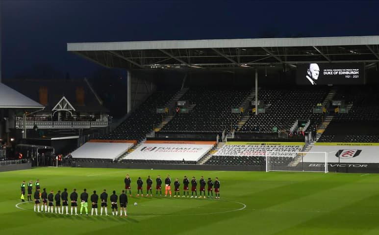 El fútbol inglés se sumó este viernes al tributo rendido por el fallecimiento del príncipe Felipe, con mensajes por parte de la mayoría de clubes del Reino Unido.