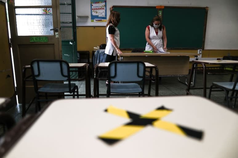 Los colegios particulares han tenido que recurrir a préstamos para cubrir el pago de nóminas.