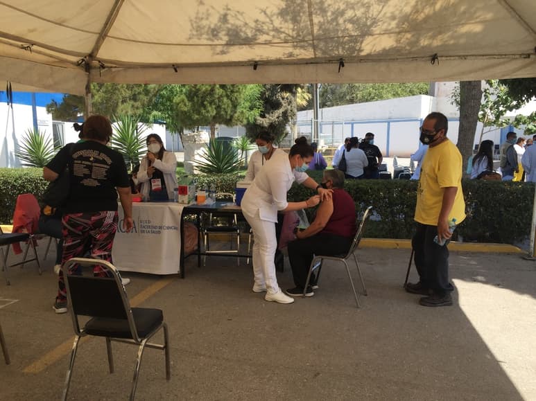 El jueves concluyó la jornada de vacunación anti-COVID en Gómez Palacio, con una participación de entre el 50 y 55 por ciento.