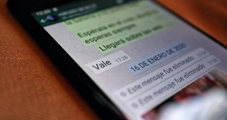 Las jóvenes consiguieron contactar con la policía mientras eran transportadas a una casa por el grupo dedicado al tráfico de personas (ESPECIAL)
