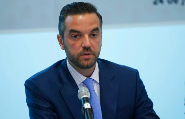 Este lunes se realiza en el Reclusorio Norte la continuación de la audiencia inicial en el caso contra Jorge Luis Lavalle Maury, exsenador panista señalado por Lozoya de recibir sobornos para aprobar la reforma energética el sexenio pasado.
(ESPECIAL)