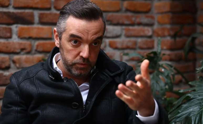 Permanecerá sujeto a prisión preventiva justificada mientras dura el caso. (ARCHIVO)