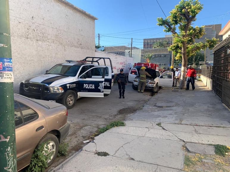 La unidad que resultó dañada es una camioneta de la marca Ford, línea Ranger, color blanco, de procedencia extranjera, misma que se encontraba estacionada.
(EL SIGLO DE TORREÓN)