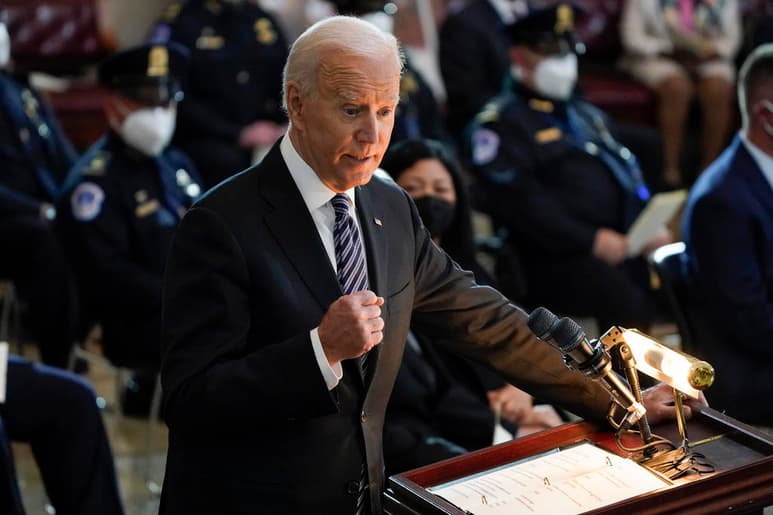 El presidente de Estados Unidos, Joe Biden, retirará a todas las tropas su país de Afganistán en los próximos meses para que el proceso quede completado hacia el vigésimo aniversario de los atentados del 11 de septiembre de 2001, informaron este martes varios medios locales. (EFE)