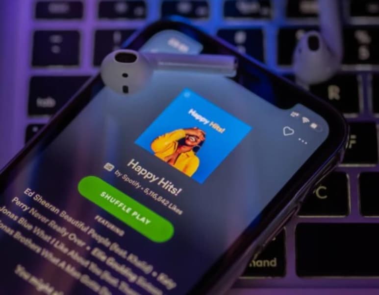 Ya es un hecho: Spotify comenzó a activar el control por voz desde su app. Esto, para hacer que sus usuarios no tengan que recurrir a utilizar otros asistentes virtuales. (Especial)