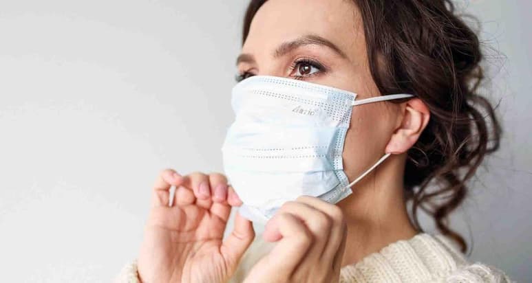 Pese a que el uso del cubrebocas y la sana distancia son sumamente importantes para evitar la propagación del virus, la ventilación en espacios cerrados se convierte en una gran aliada (ESPECIAL)