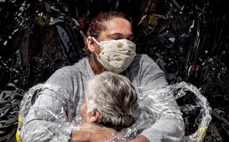 Premiada. La fotografía de Mads Nissen se llevó la condecoración máxima en la categoría World Press Photo of the Year.