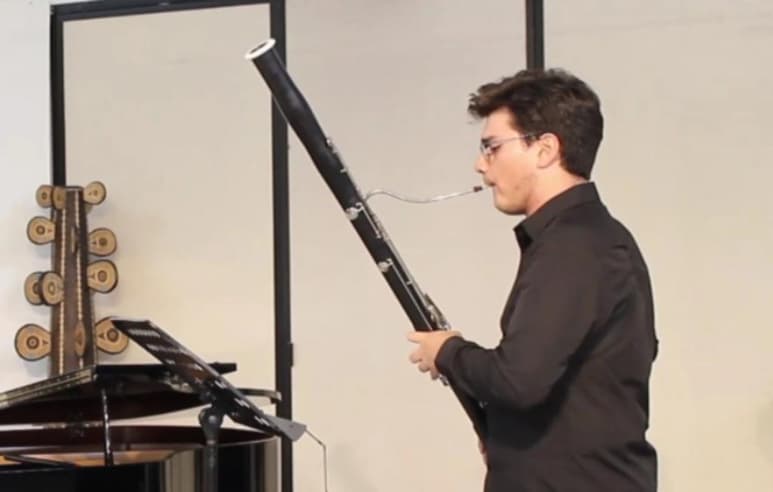 Orgullo. Luis Mena Cuéllar participará en clase magistral con el maestro David Ball (Orquesta del Teatro de Bellas Artes).