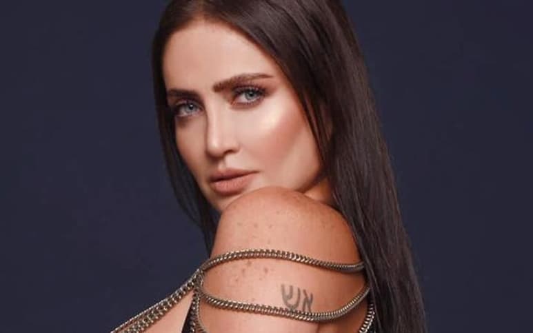 La 'playmate' volvió a sorprender en Instagram con sus fotografías (@CELI_LORA)