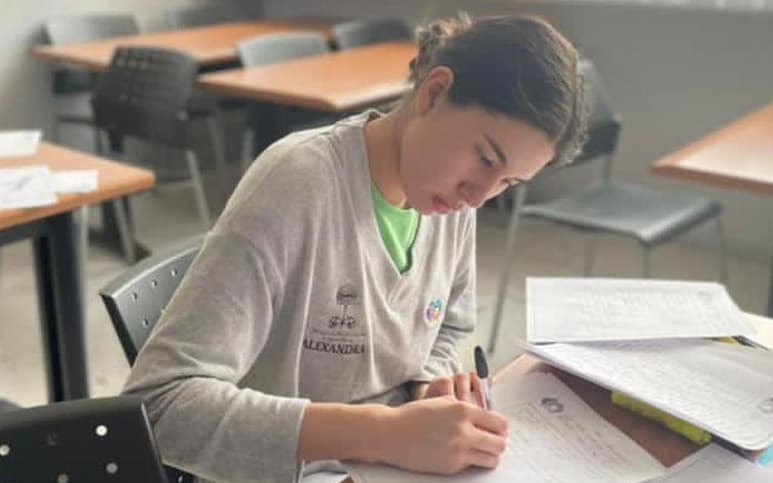 La lagunera destacó entre los diversos equipos de todo el mundo que participaron en la Olimpiada Europea Femenil de Matemáticas (TWITTER)