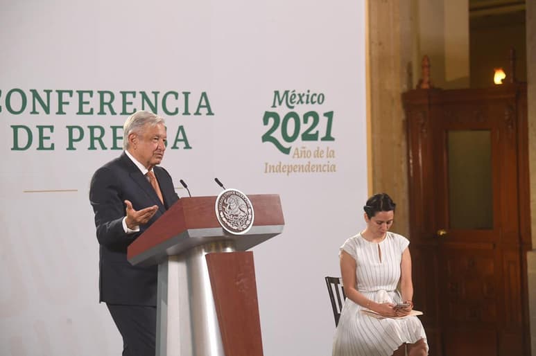 'Mañana me vacunaré contra el COVID-19', anunció este lunes el mandatario. (EL UNIVERSAL)