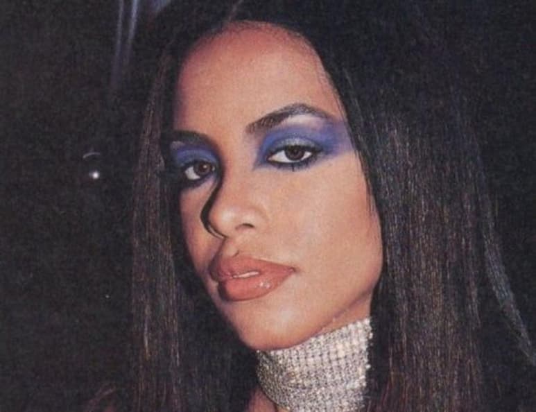 ICÓNICO. El look de Aaliyah reinará durante el verano del año 2021. (REDES)