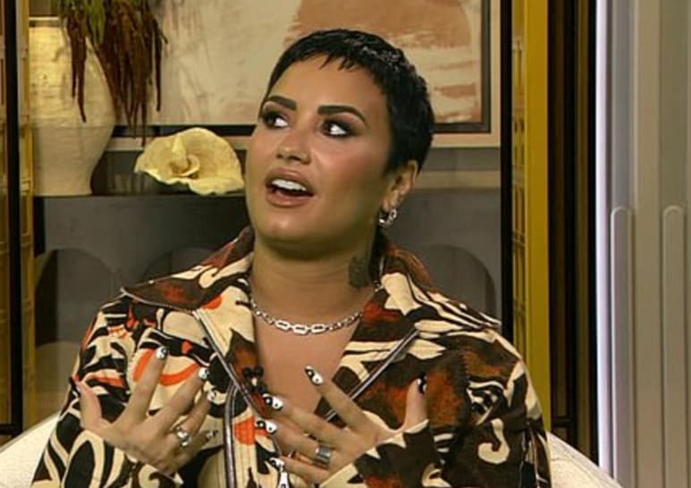 Este fin de semana Demi Lovato fue criticada en redes sociales tras criticar en Instagram a un establecimiento de nieve de yogurt por tener un 'menú light' sin azúcar. (Especial)