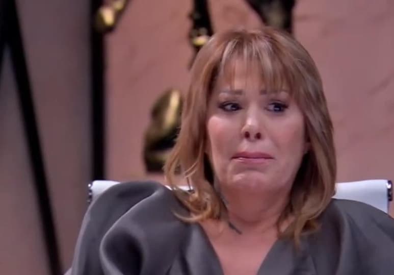 Tras una semana de haberse anunciado, finalmente este lunes se publicó la entrevista que ofreció Alejandra Guzmán a Adela Micha para dar su postura sobre la problemática que vive su familia tras las acusaciones de Frida Sofía a Enrique Guzmán. (YouTube)