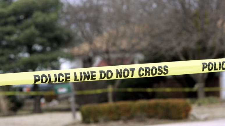 Un residente de Massachusetts fue acusado de delitos de odio racial después de que, según las autoridades, lanzó su camioneta contra un grupo de chicos negros mientras profería epítetos racistas. (ARCHIVO) 
