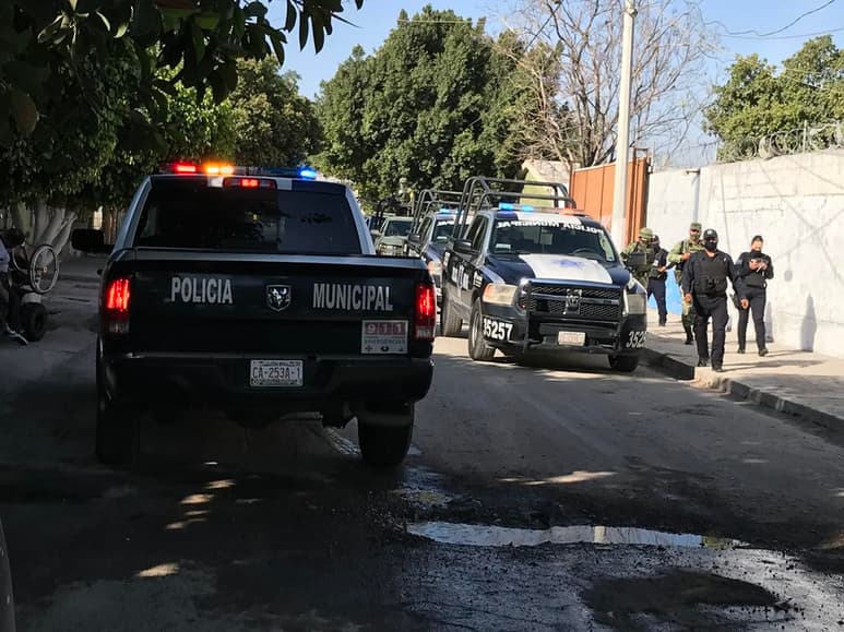 La unidad fue localizada abandonada sobre la calle Cuautitlán de la colonia Moctezuma de esta ciudad.
(ARCHIVO)