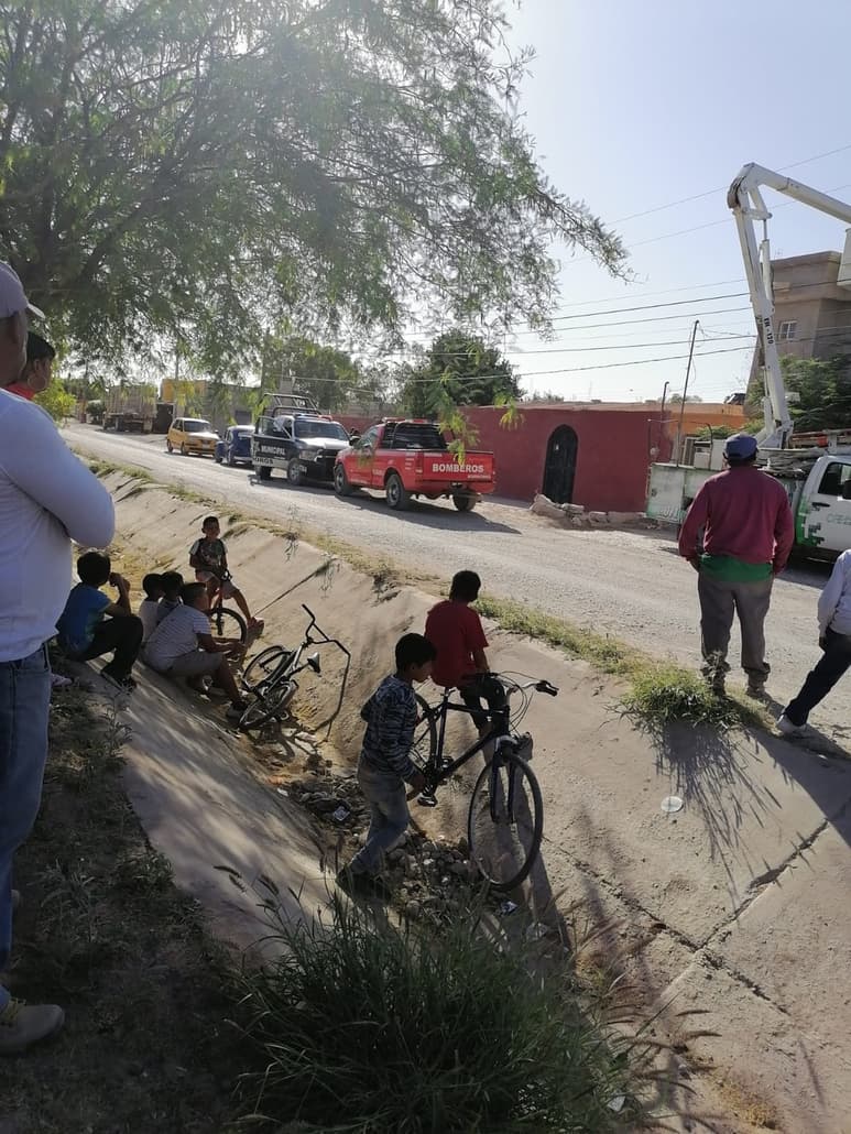 De manera accidental murió un trabajador de empresa televisora de paga, en el ejido El Cambio. (EL SIGLO DE TORREÓN)