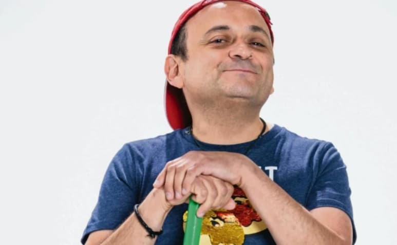 Gusta. Lalo España está feliz por el éxito que ha tenido la décima temporada de Vecinos.  
