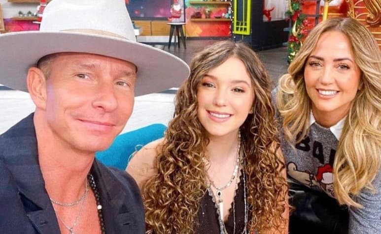 Mía, hija de Erik Rubín y Andrea Legarreta, cumple hoy 16 años rodeada de amor y apapachos de su familia, quienes a través de redes sociales le han expresado su cariño y admiración. (ESPECIAL)