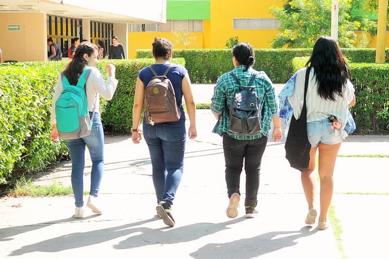 Consideran difícil que se dé un regreso a las aulas antes de que concluya el semestre. (ARCHIVO)